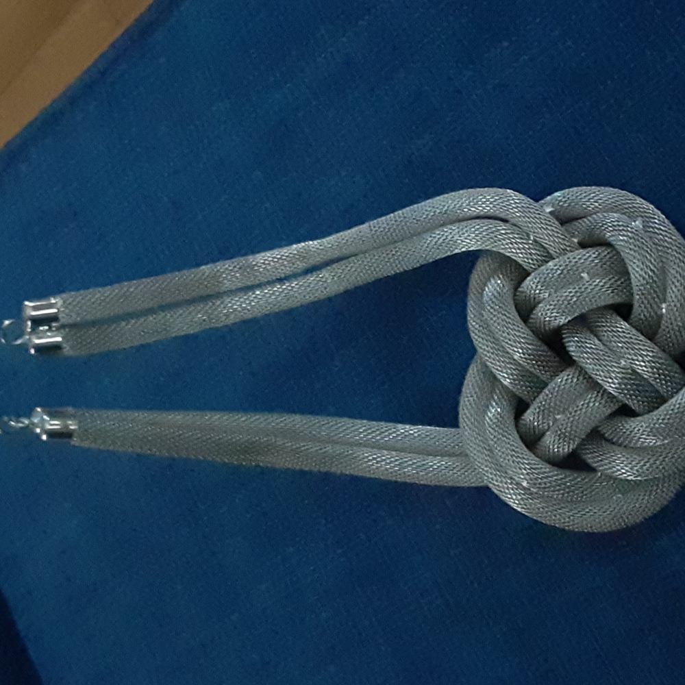 Necklace - Picture 3 of 3